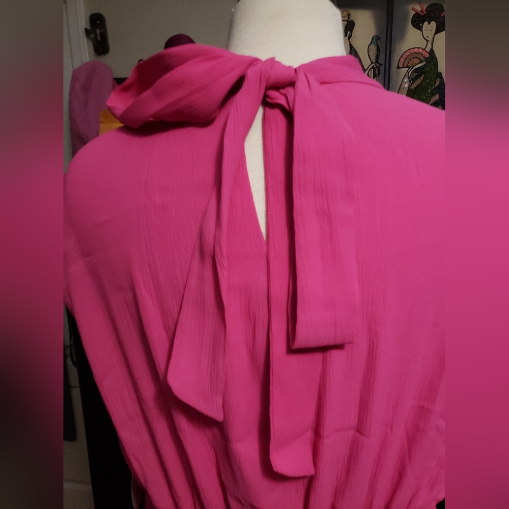 Women's Magenta Pleated Neck Midi Dress - Picture 10 of 11